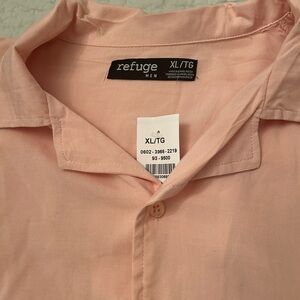 New with tags mens Refuge button up lightweight summer shirt - size XL